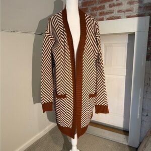 Elegant Brown and White Chevron Cardigan